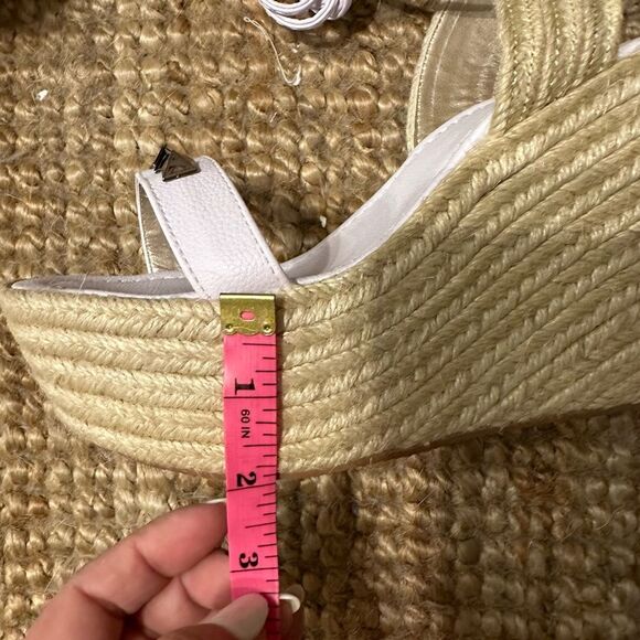 Wedges  - Picture 4 of 7